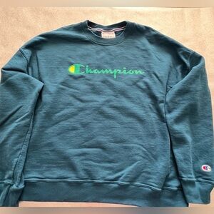 Champion‎ sweater youth size large color blue